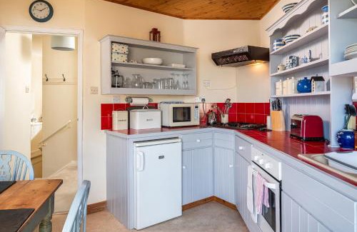 St Davids Casa | The Boathouse for two, St Davids, Garage Parking