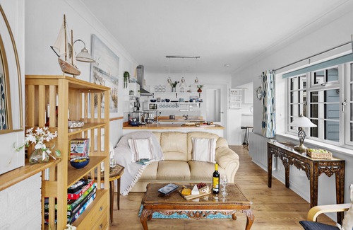 Torquay City Centre Chalet De Esquí | The Boathouse - Panoramic Sea View Retreat, near Town, Marina & Beach and Parking
