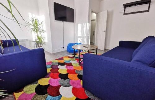 Liverpool Apartamento | The Bob Marley 'One Love' Apartment, Relaxed Vibes