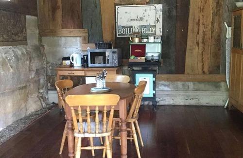 Wollombi Cabaña | The Boiling Billy Barn