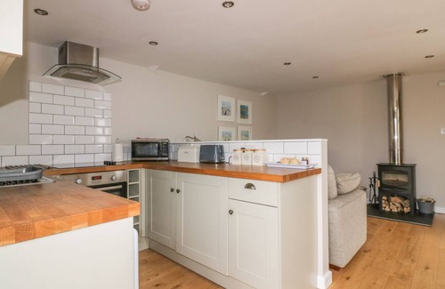 Crantock Cabaña | THE BOLTHOLE, admite mascotas, con chimenea en Crantock, Ref 983152