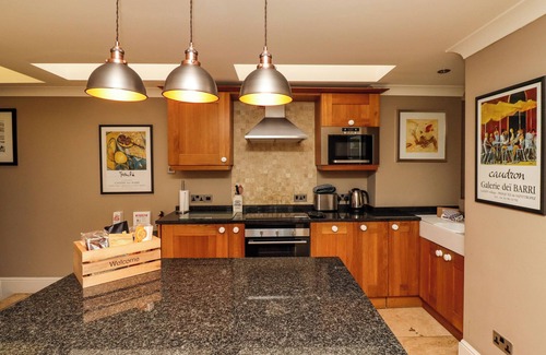 Warkworth Cabaña | THE BOOK HOUSE, pet friendly, character holiday cottage in Warkworth