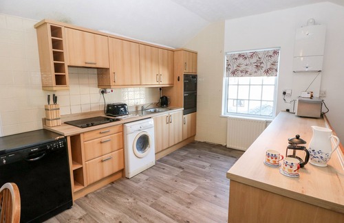 Mumbles Cabaña | THE BOOKSHELF, pet friendly, character holiday cottage in Mumbles