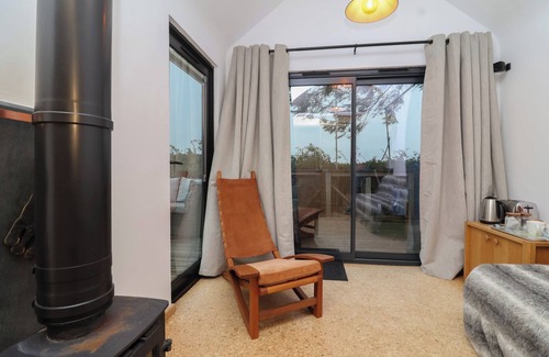 Zeals Cabaña | THE BOTHY, pet friendly, with open fire in Mere