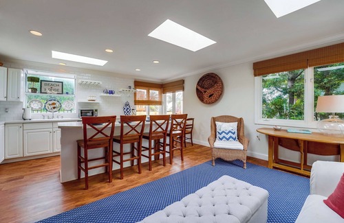 Beach Barber Tract Casa | The Breakers 1 | 2BR Home Walk to Windansea Beach