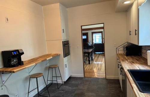 Sidney Casa | The Brewery House-Best Location!