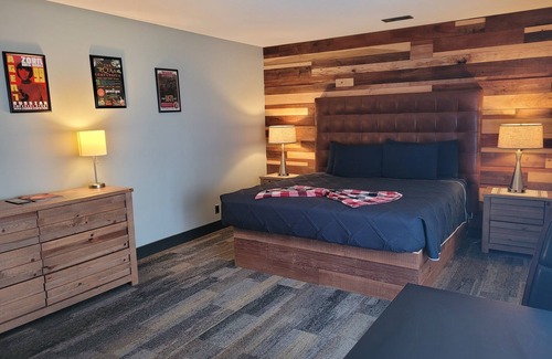 Michigan City Hotel | The Brewery Lodge Hotel