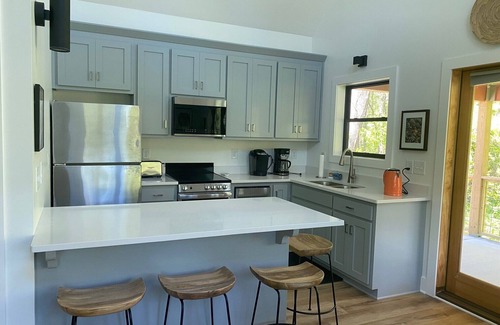 Saint Andrews Casa | The Bright House is a newly constructed house in the Sewanee Village District.