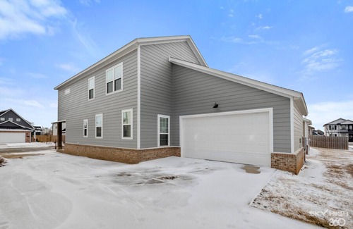 Rogers Casa | The Broadway SLEEPS 10 Near Pleasant Grove