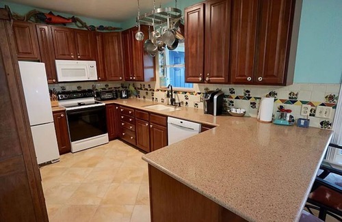 Port O Connor Casa | THE BUNGALOW-Alone
