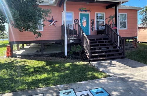 Port O Connor Casa | THE BUNGALOW-Alone