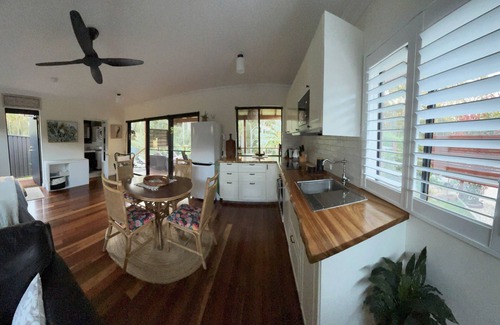 Valla Beach Casa | The Bungalow - Luxurious & Calm | Beach & Bush