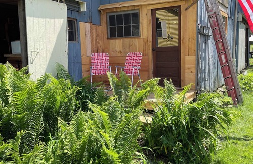 Trumansburg Casa | The Bunkhouse at CrowNestFarm! Communal Bathroom and Kitchenette.