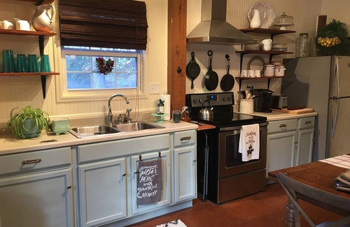 Madison Cabina | The Bunkhouse