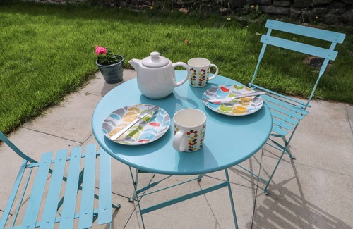 Ainley Top Cabaña | The Button Box