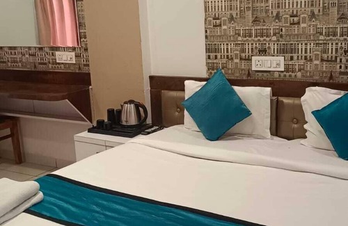 Indore Hotel | The Byke Business Hotel - Signature Planet (Vijay Nagar)