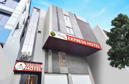 Rau Hotel | The Byke Express - Near Gopur Square