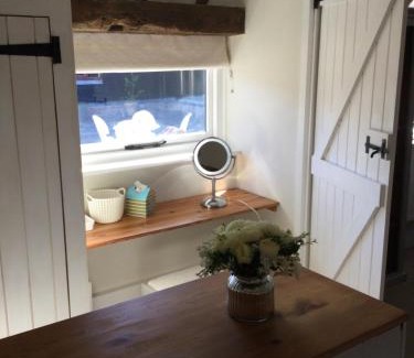 Ticehurst Casa | The Byre at Heartwood