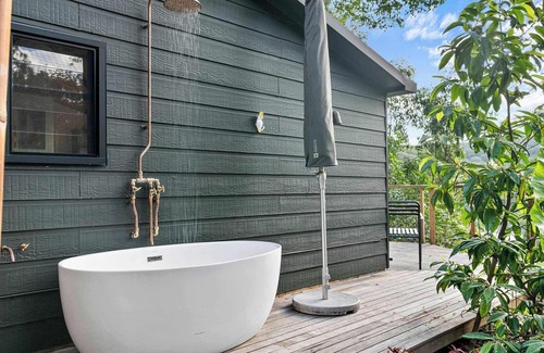 Pretty Beach Central Coast Cabina | The Cabin by Coast Hosting