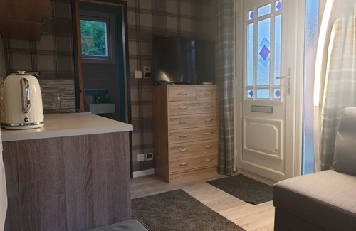 Alfreton Cabina | The Cabin in Swanwick