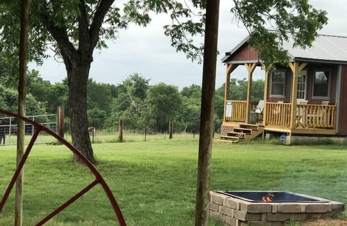 Sutherland Springs Otro | El estilo de vida rural te espera en Redawg Ranch