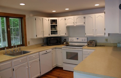 Harrison Casa | "THE CALLING LOON". A sunny 5 bedroom, 2 bath house on Crystal Lake! Sleeps 9.