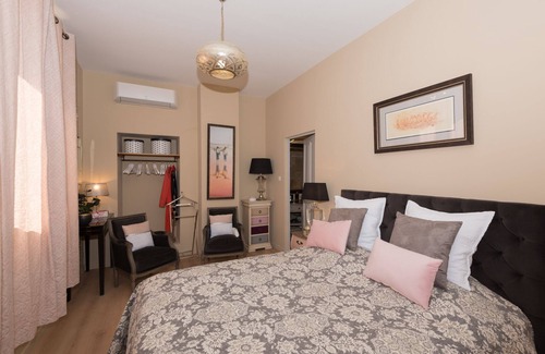 Sernhac Cama Y Desayuno | La camara camarguaise