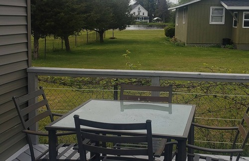Sylvan Beach Casa | The Canal View Cottage
