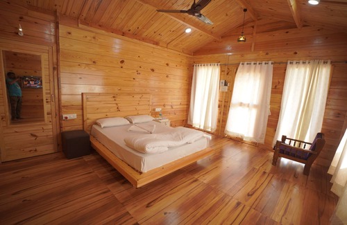 Murud Hotel | The Candlewood Resort