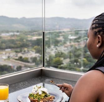 Menlyn Hotel | The Capital Trilogy Menlyn Maine