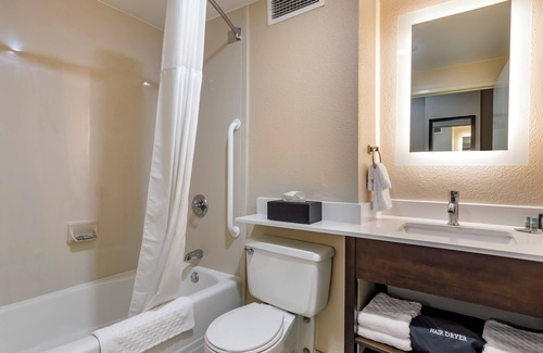 Charleston Hotel | Charleston Tower Hotel