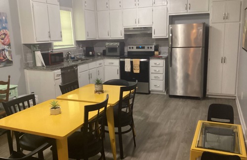 Jonesboro Casa | The Carlisle 7526 Updated remolded two story gem