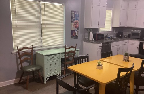 Jonesboro Casa | The Carlisle 7526 Updated remolded two story gem