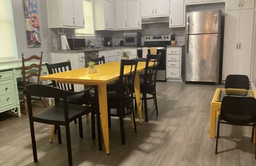 Jonesboro Casa | The Carlisle 7526 Updated remolded two story gem