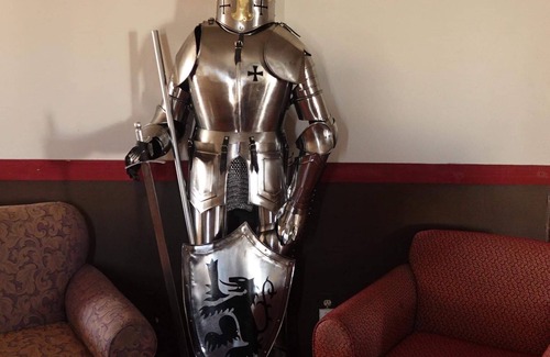 Scottsbluff Hotel | The Castle Inn