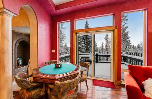Columbia Falls Casa | The Castle