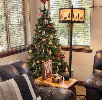 Shaver Lake Casa | The Chalet At Shaver Lake We Have It All!