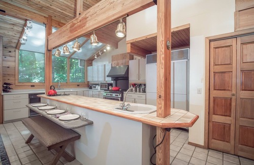 Harrison Casa | The Chalet - Family-Friendly Waterfront Vacation Home on Crystal Lake