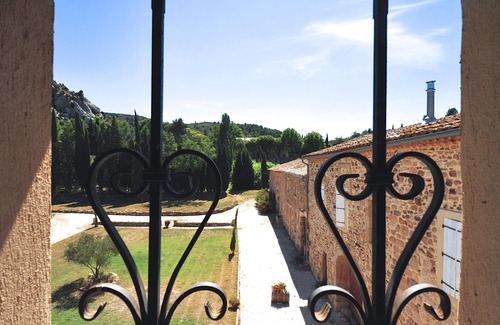 Thezan-des-Corbieres Casa | El encanto de una bastida en el dominio privado con gran piscina
