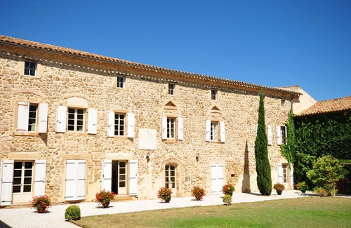 Thezan-des-Corbieres Casa | El encanto de una bastida en el dominio privado con gran piscina