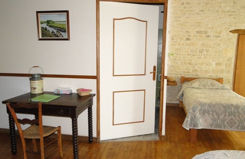 Andilly Casa | LA CHARMENTAISE B & B encantador en las puertas de La Rochelle y el Marais Poitevin