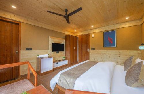 Fagu Hotel | The Charvi Retreat Kufri I Vacations I Conference I MICE I Family Events I Open Air Terrace I Sky Bonfire I Wooden Rooms With Pvt Balconies I Kufri by Exotic Stays