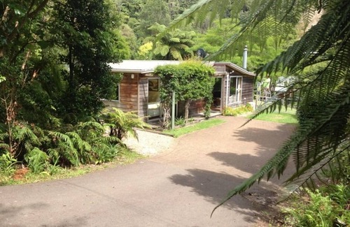 Lake Tarawera Casa | La cabina Cheeky Tui Holiday
