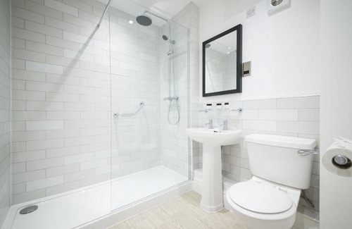 Rowton Hotel | The Cheshire Cat by Innkeeper's Collection