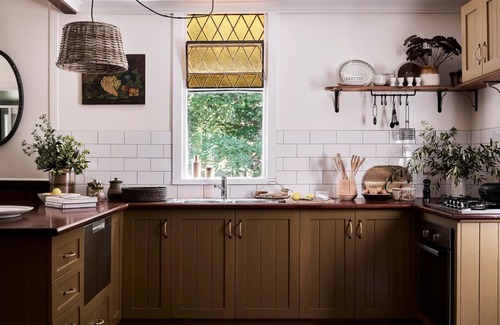 Lyonville Casa | Iglesia en Lyonville ~ Magnífica propiedad