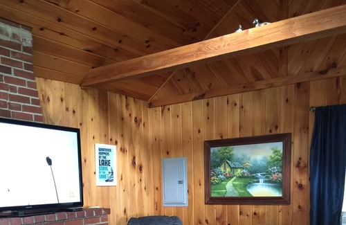Windham Cabaña | The Ciderhouse, our sweet cottage on the shores of Sebago.
