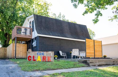 Metropolis Apartamento | The Clark Our Vision of Clark Kent's 1st Home