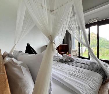 Songan Cama Y Desayuno | The Cliff Villa