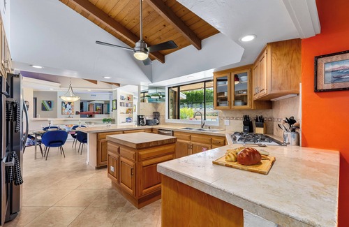 Palm Springs Casa | The Clipper Club - Vibrant Palm Springs Luxury Retreat