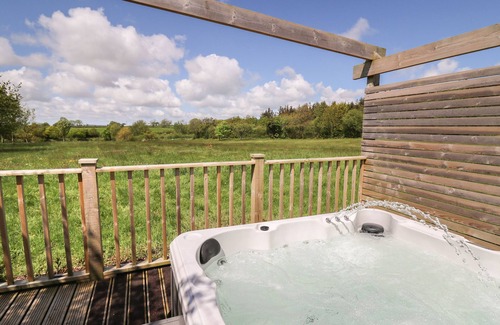 Haverfordwest Cabaña | The Clove